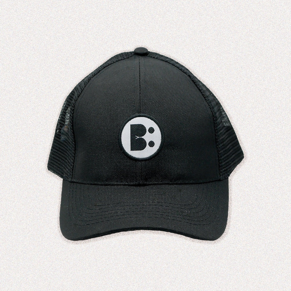 LOGO PATCH TRUCKER CAP